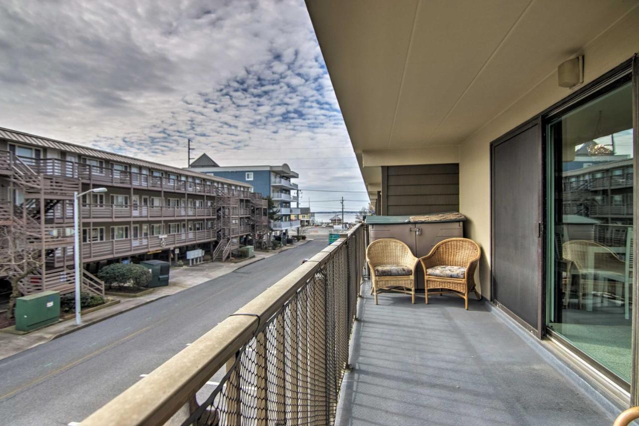 Updated Ocean - Walk To Beach! Apartment