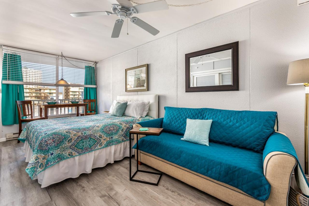 Ocean Wave Apartment *