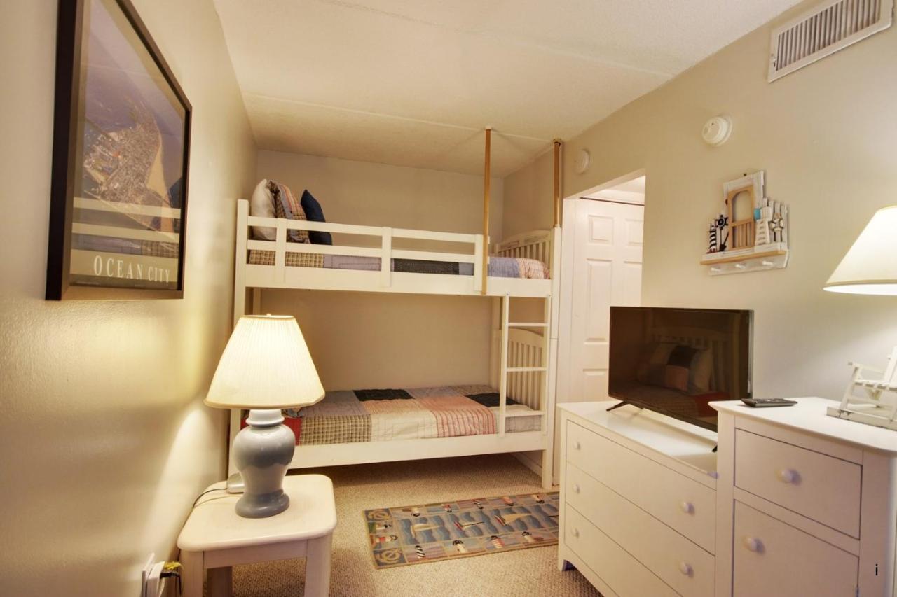 Atlantis 1810 Apartment