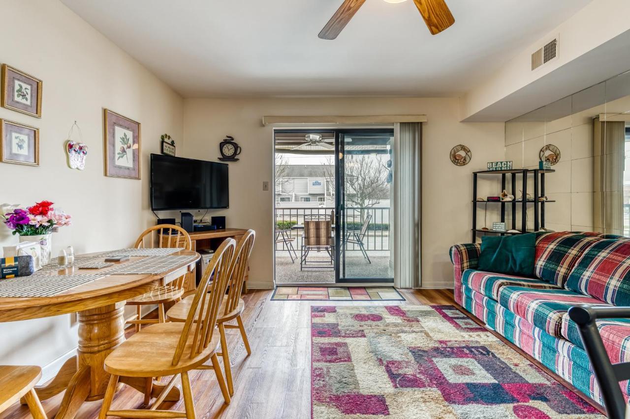 Jamaica Place 107