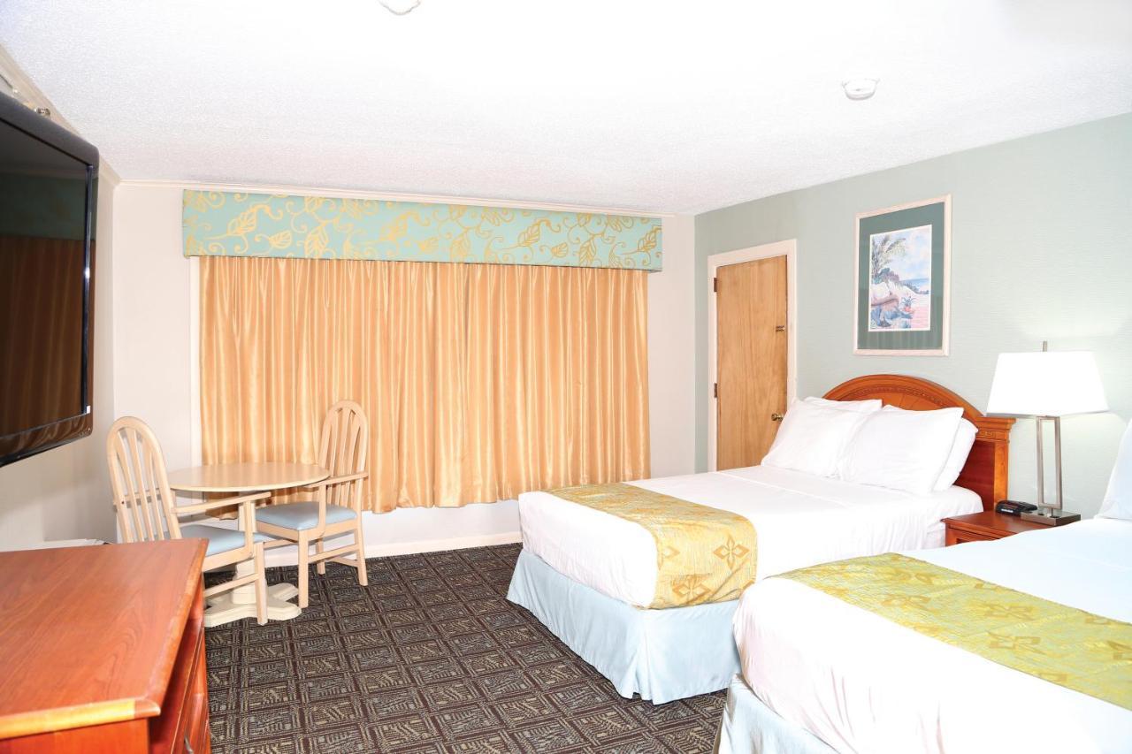 Flagship Oceanfront Hotel