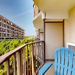 Sea Place 106