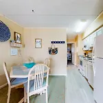 Sea Place 106