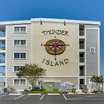 Family Condo With Pool Walk To Ocean City Beach!