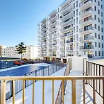 Bluewater East, Unit 201