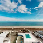 Fountainhead Towers 1004