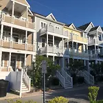 Alexander Mini Mansions 202A