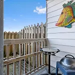 Charming 1-Bedroom Condo At Raffles Perfect Retreat In North Ocean City