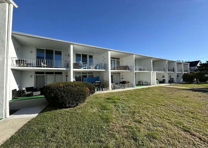 Bay Colony 16 Condo