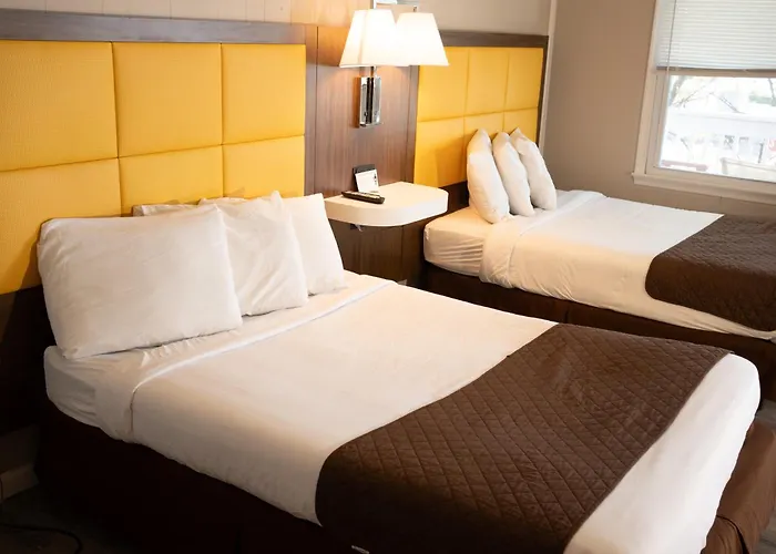 The Burgundy Inn Hotel And Apartments