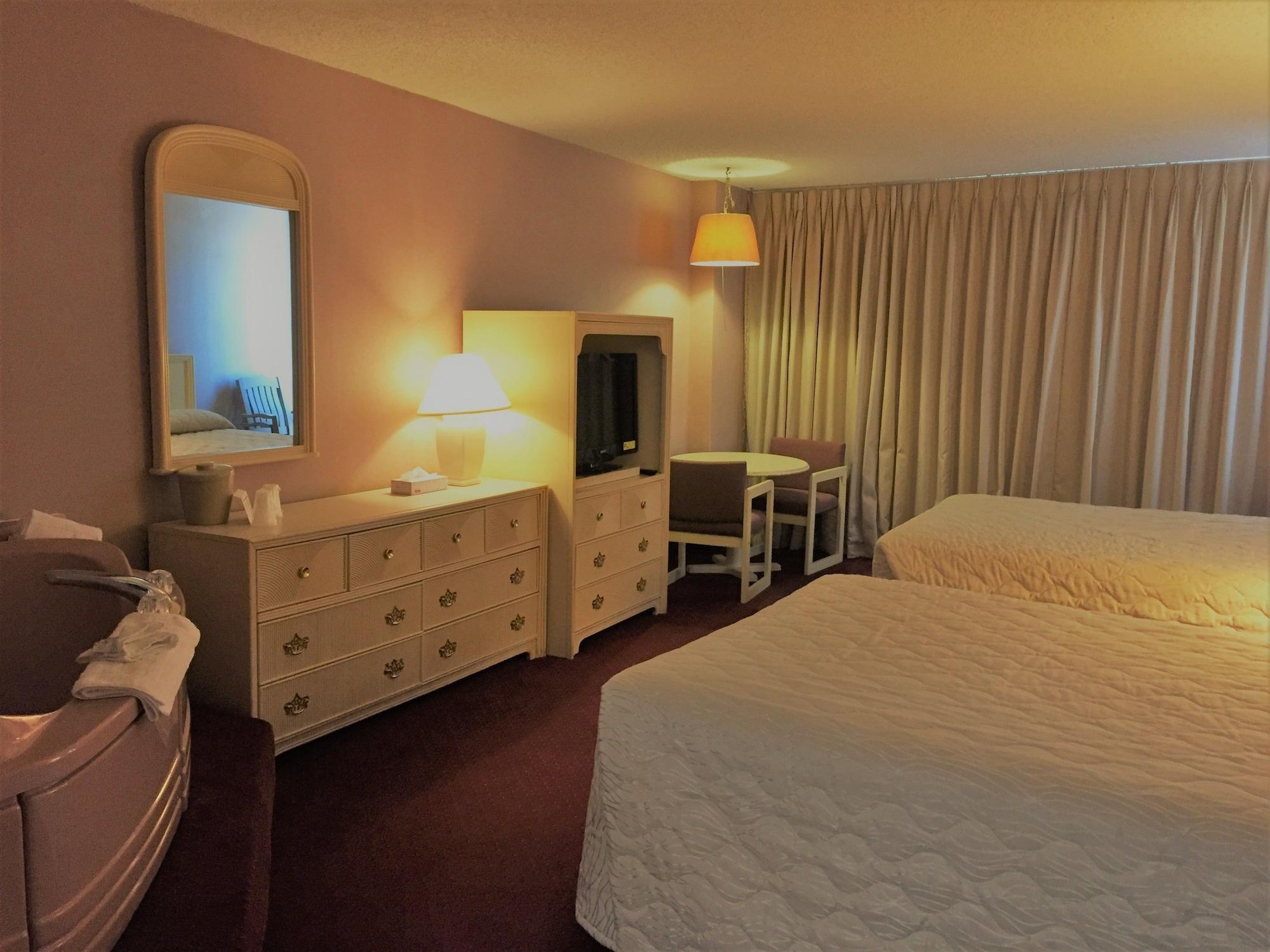 Americana Boardwalk Hotel 4*