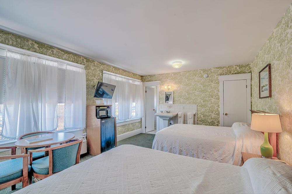 Atlantic Hotel, Inc Hotel