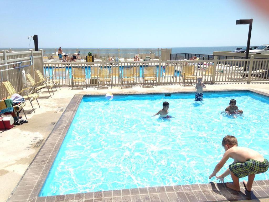 Romantic Inscape -best Ocean View And Heated Pool Apartment