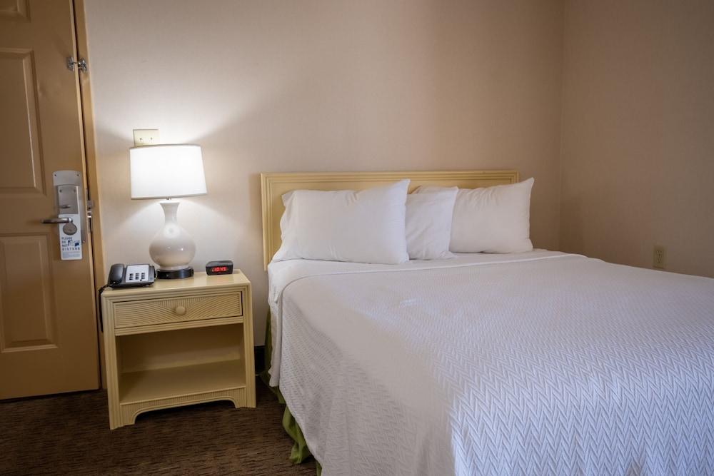Hotel Americana Boardwalk Ocean City