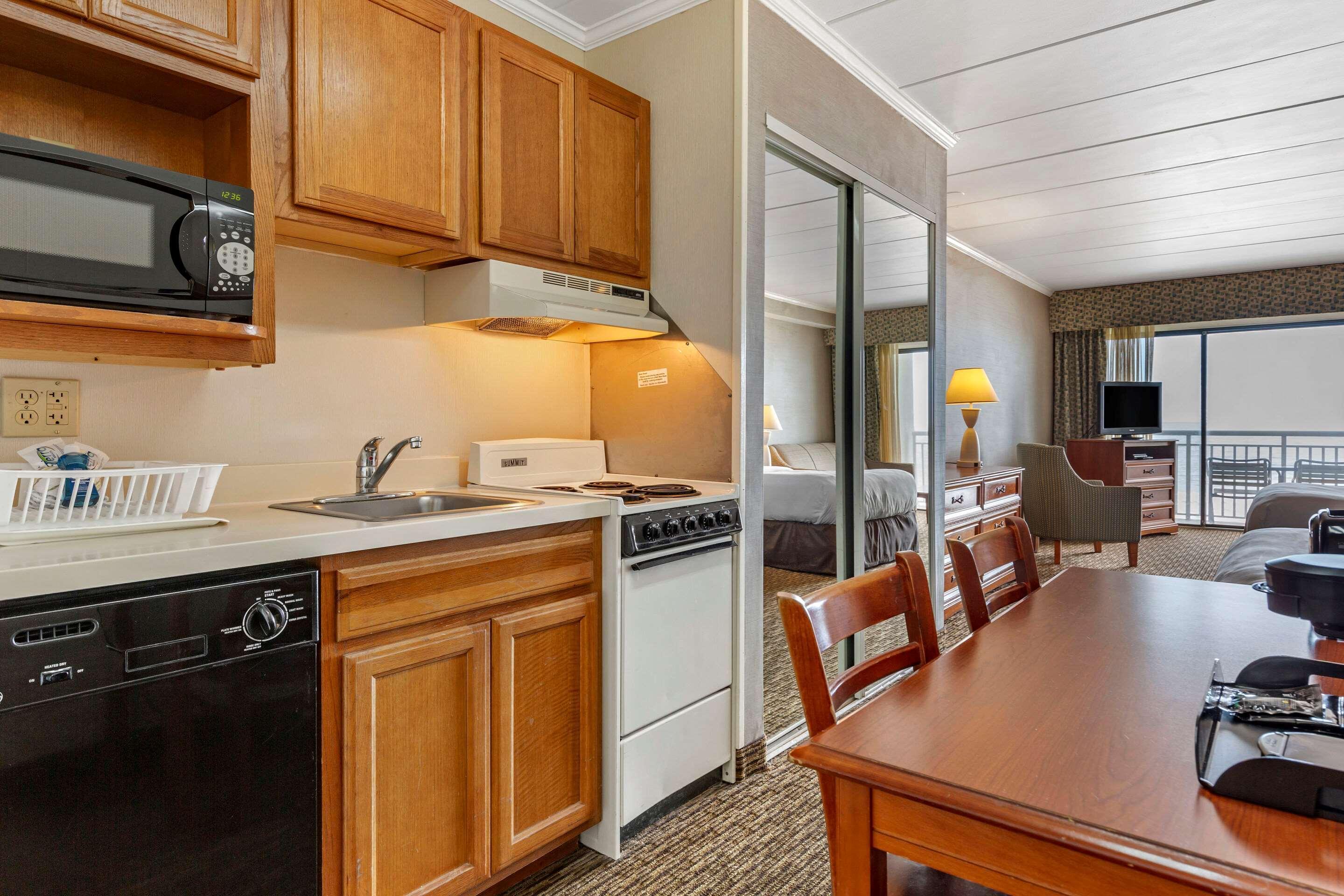 Quality Boardwalk Inn 2*