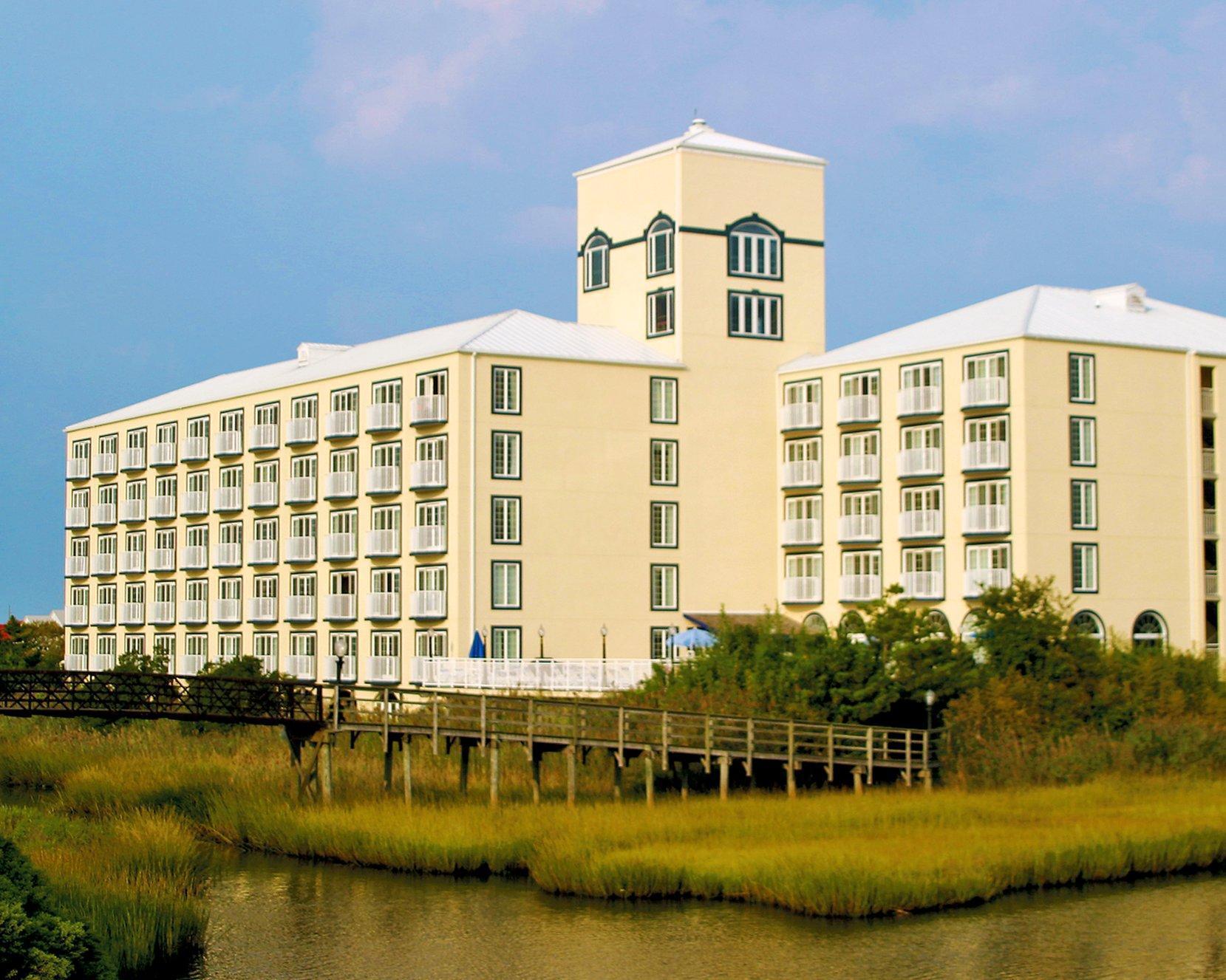Coconut Malorie Hotel, Ascend Collection Hotel