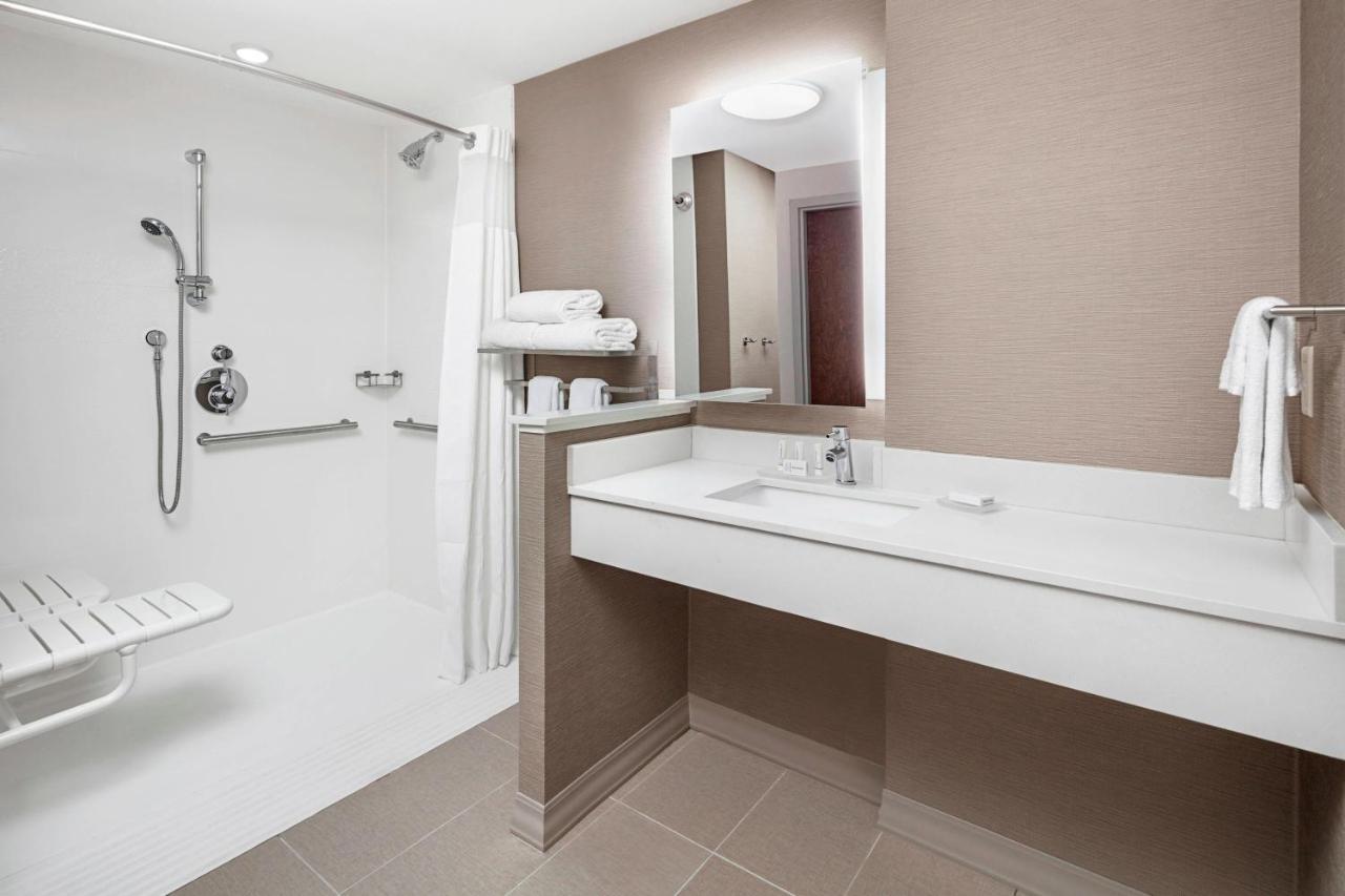 Hotel Fairfield Inn & Suites By Marriott Ocean City 3*