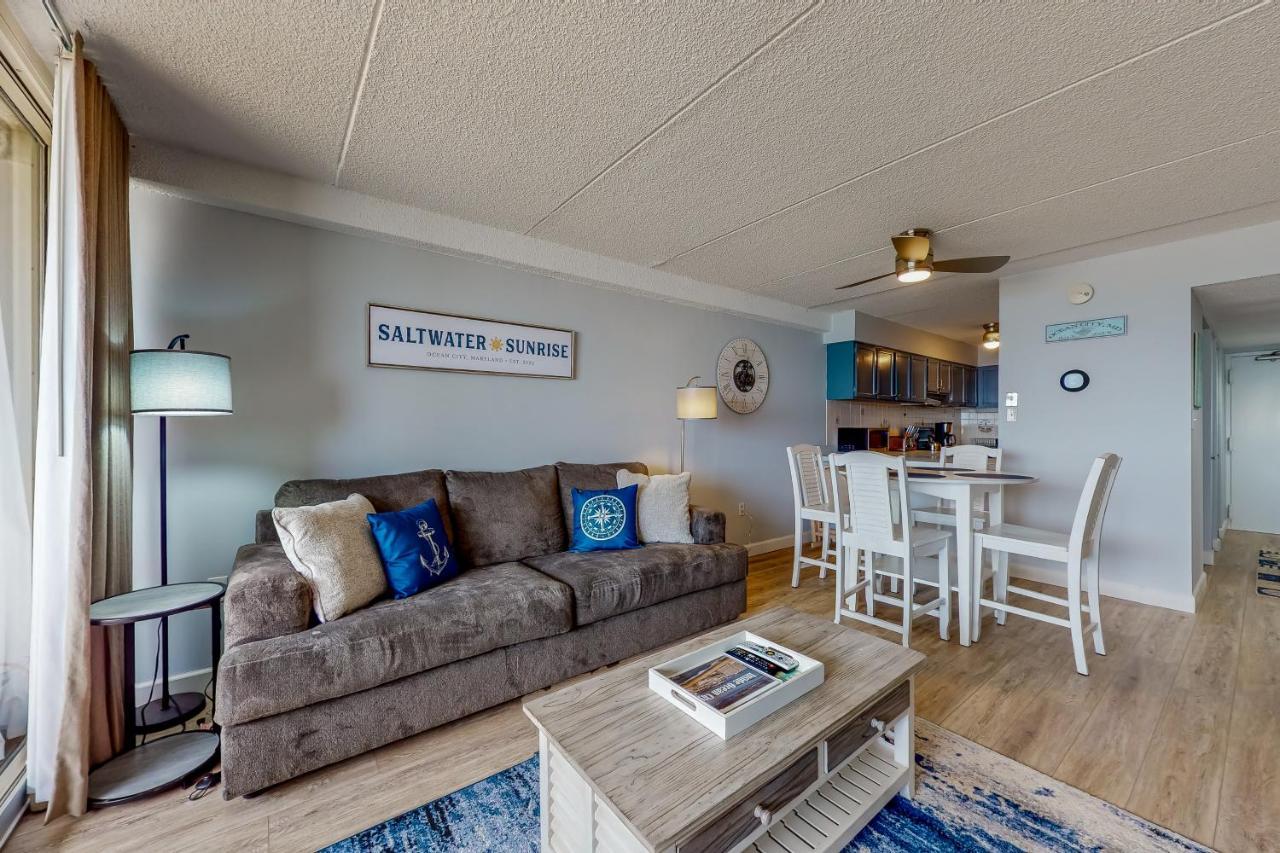Atlantis 705 Apartment