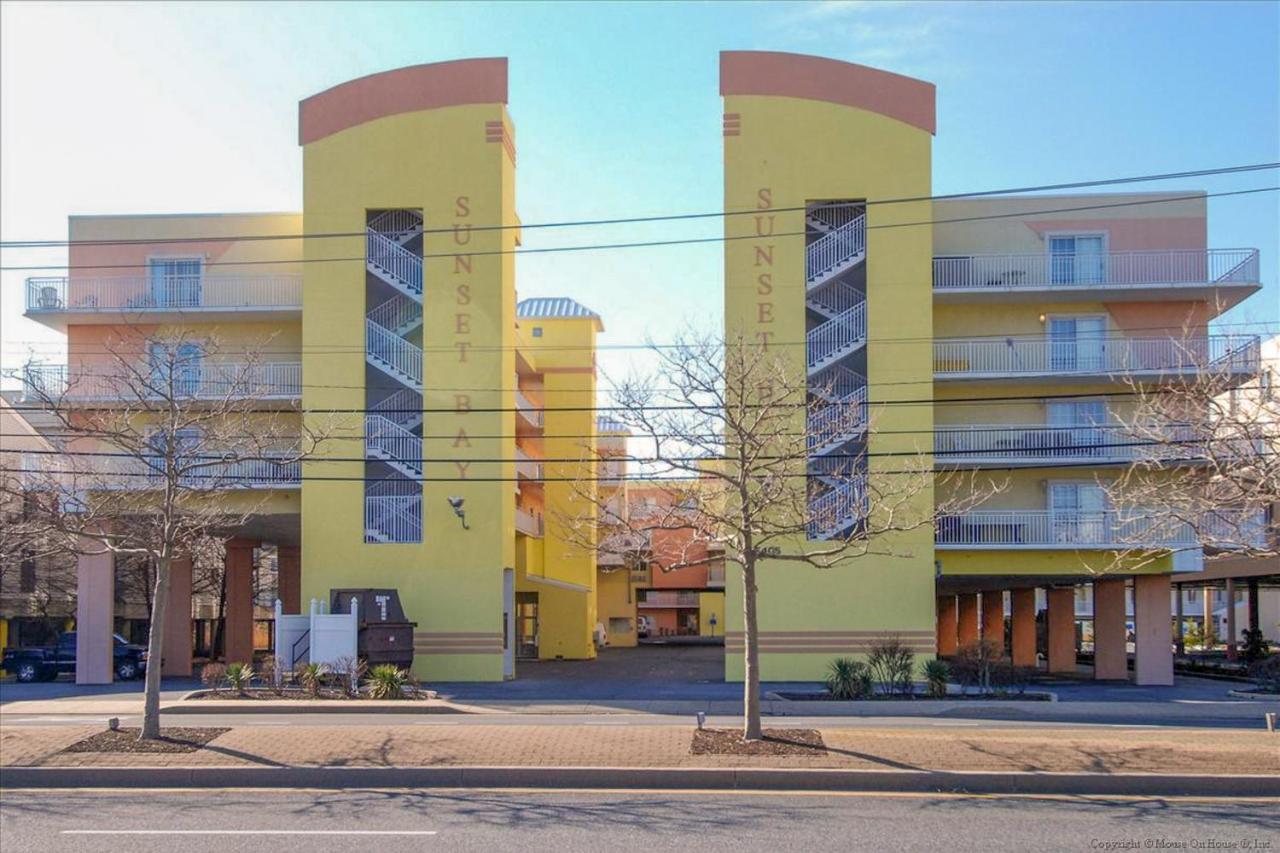Sunset Bay I 410 Apartment