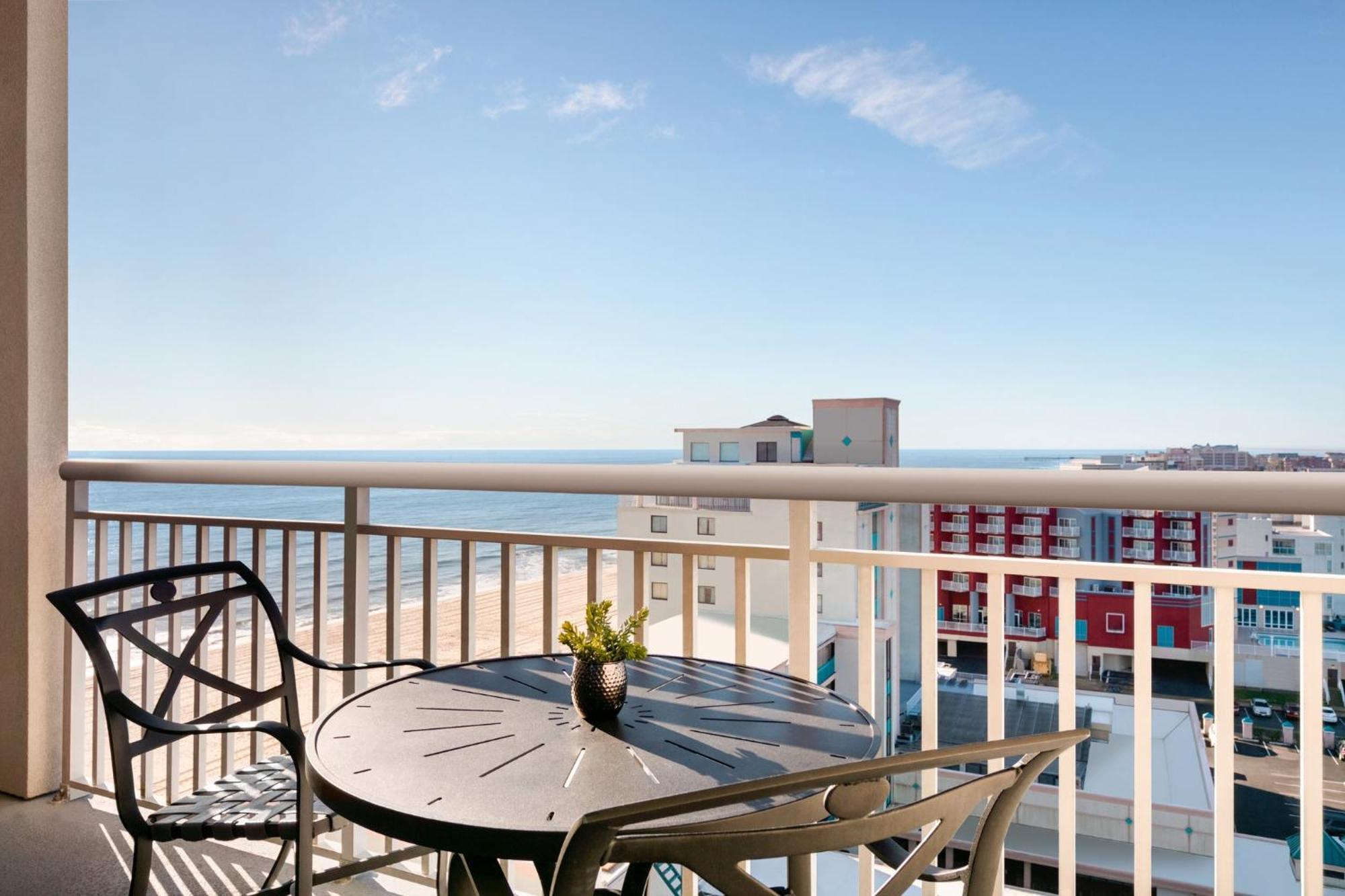 Resort & Ocean By Ihg 3*