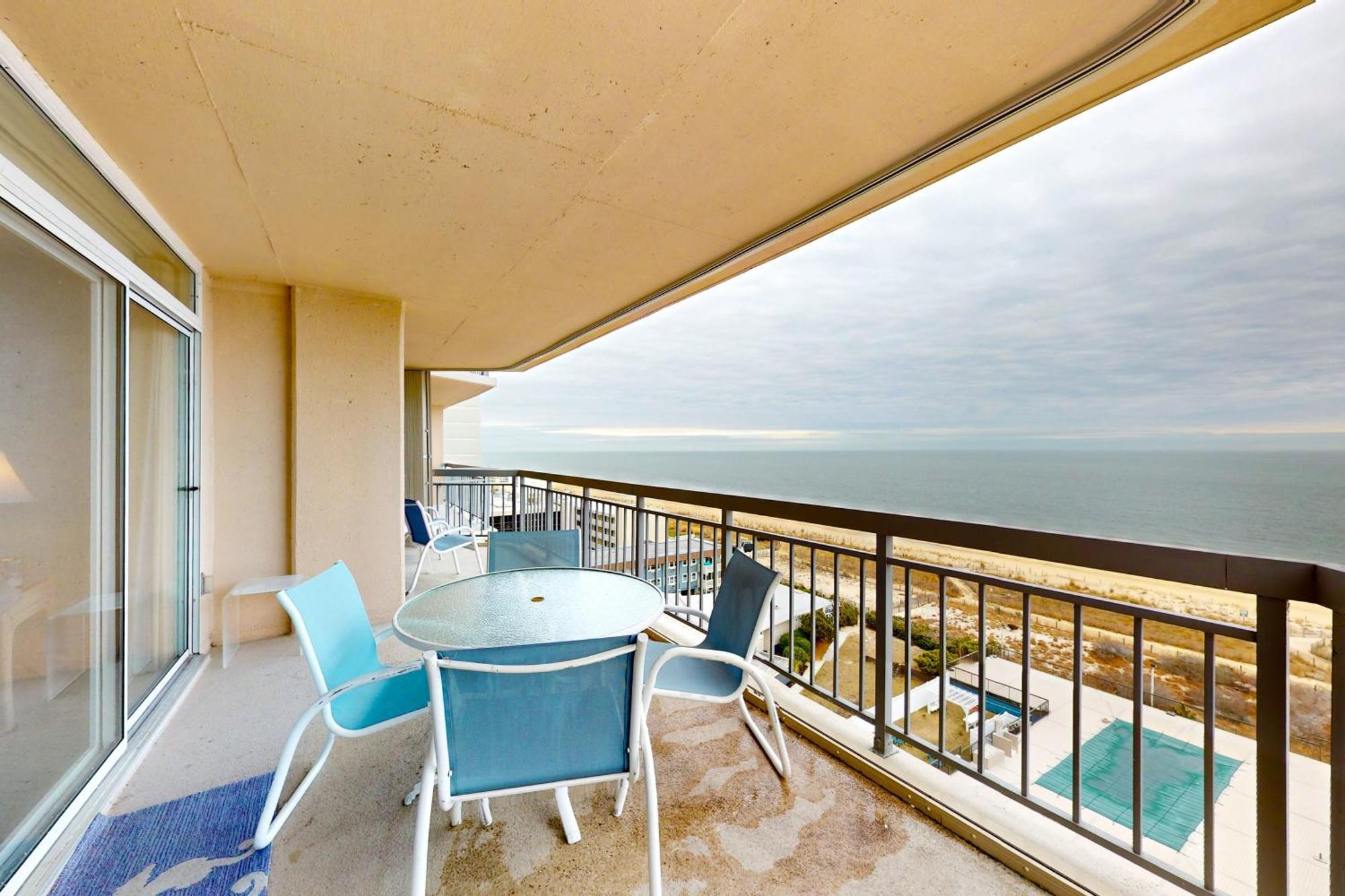 Fountainhead Towers 1001 *