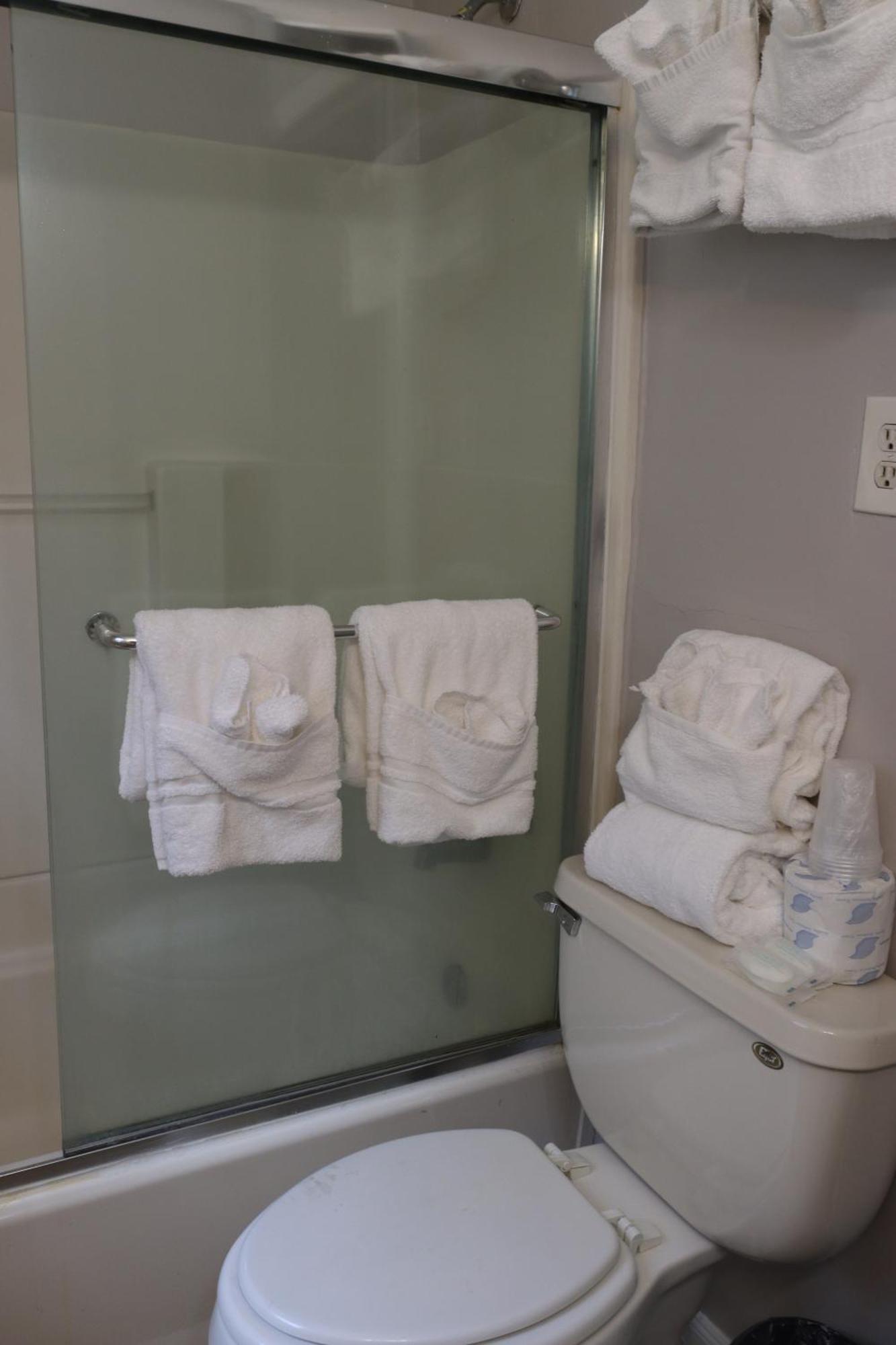 The Burgundy Inn Hotel And Apartments 2* Ocean City