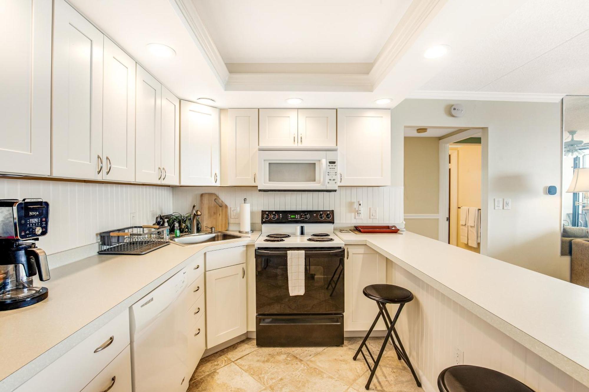 Golden Sands 2101 Apartment