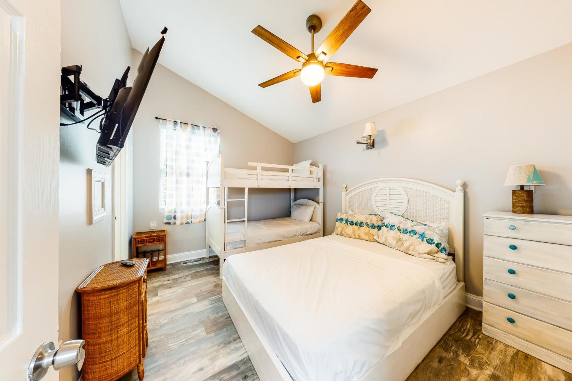 La Vista Bay 112 And 114 On 75th St Combo Holiday home Ocean City