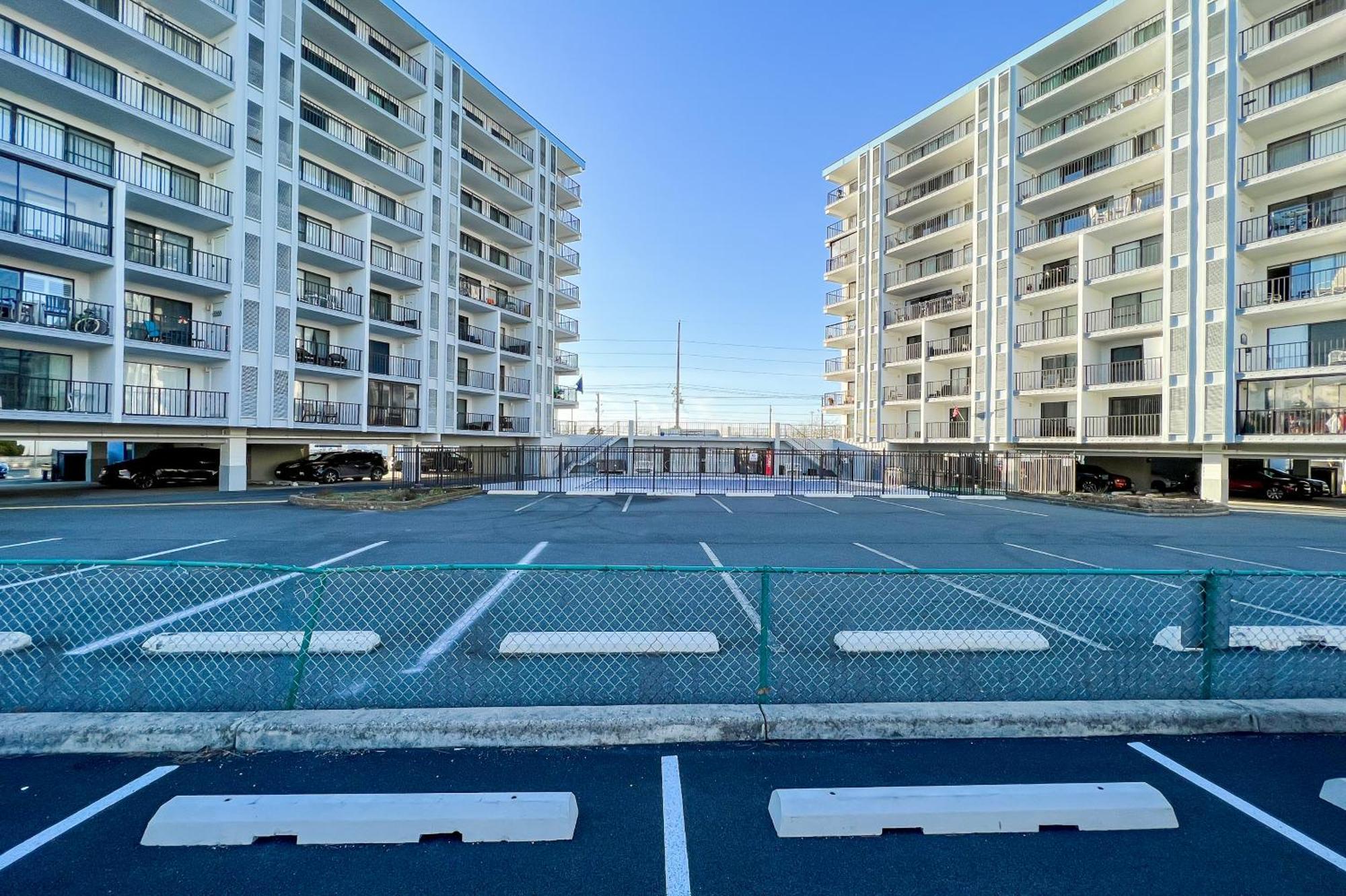 Apartment Bluewater East, Unit 201 *