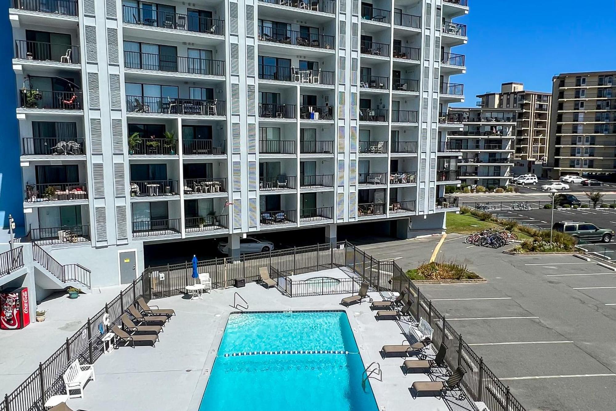 Bluewater East, Unit 201