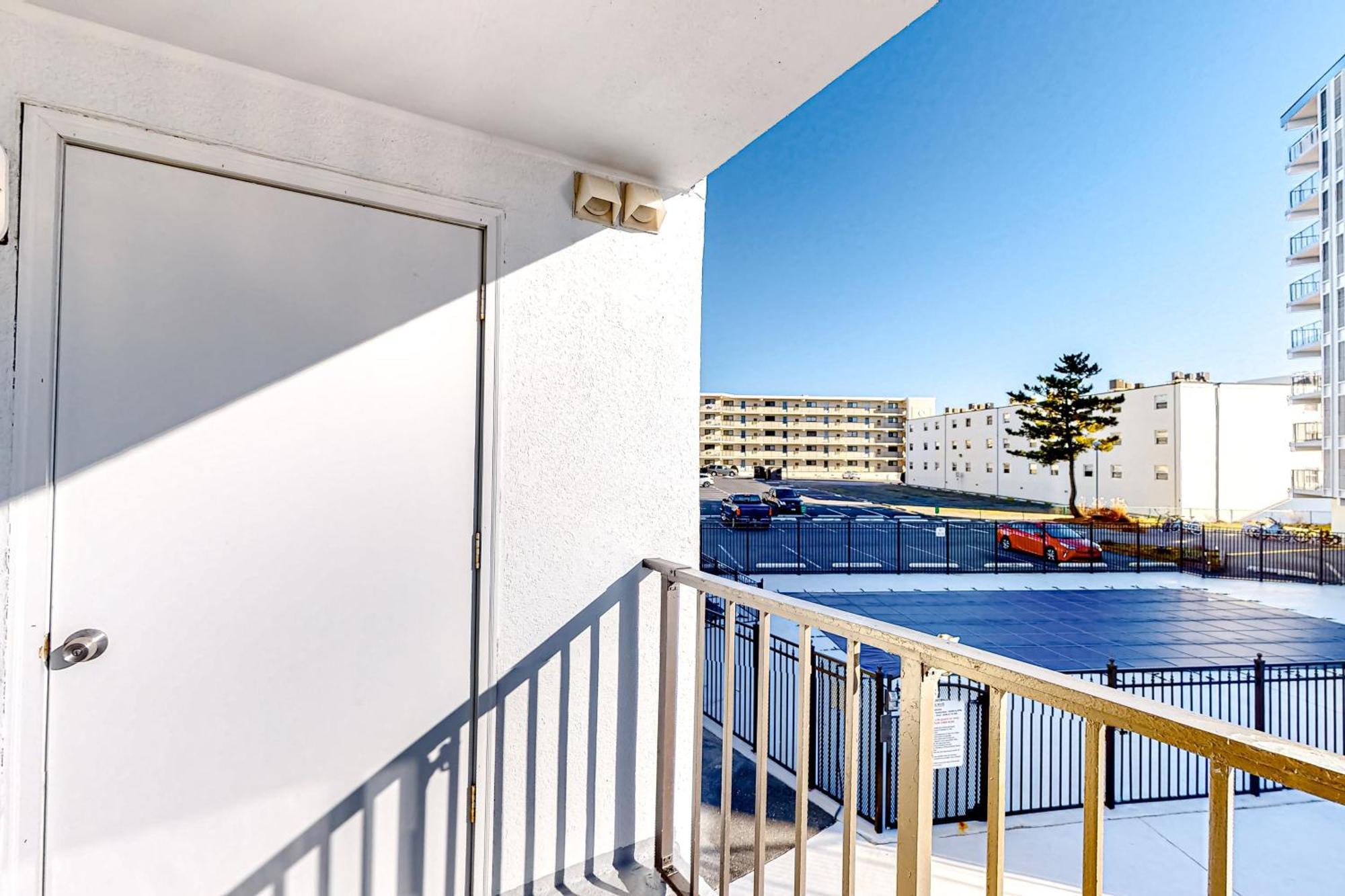 Apartment Bluewater East, Unit 201
