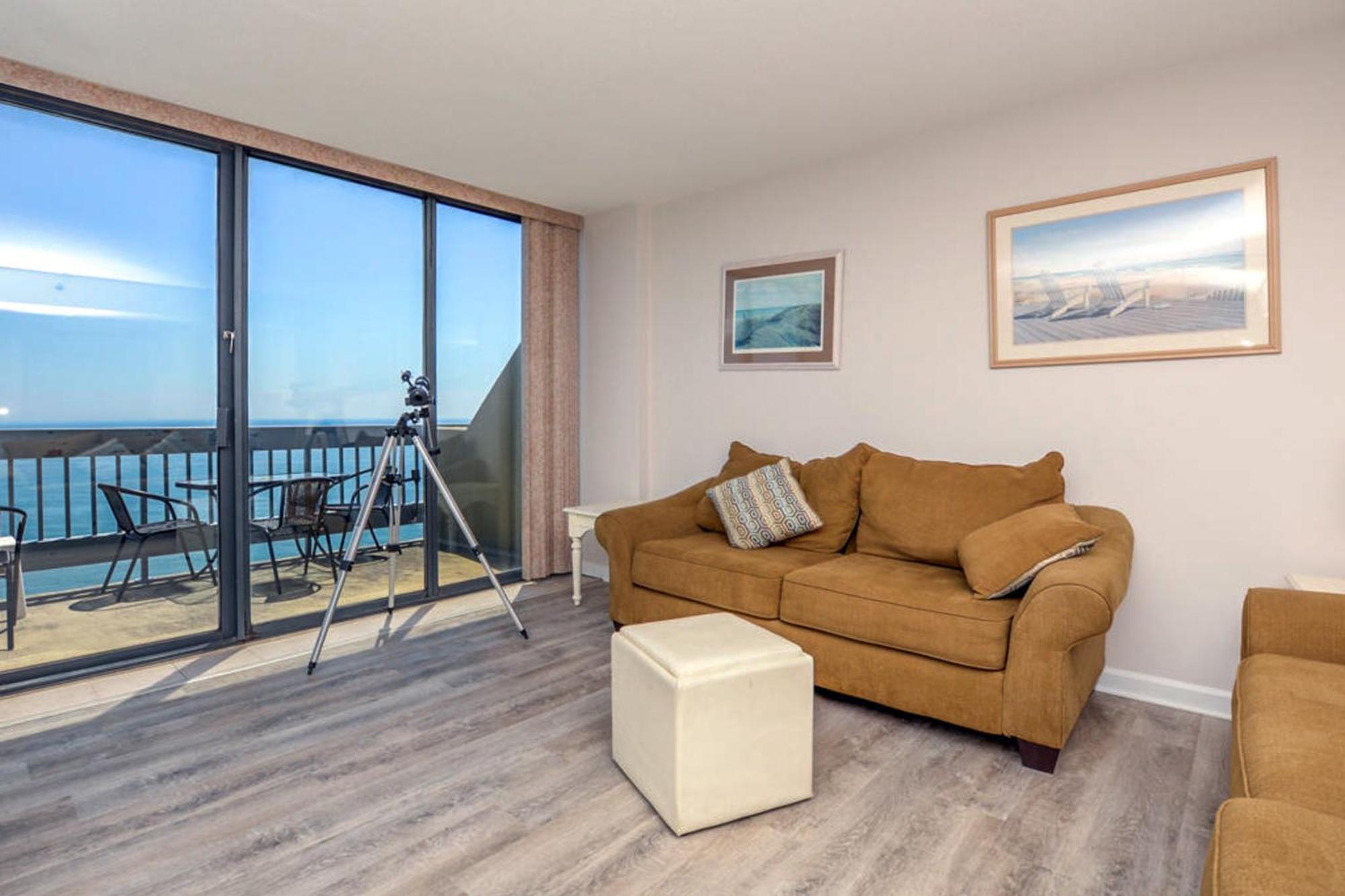 Century 2 Holiday home *
