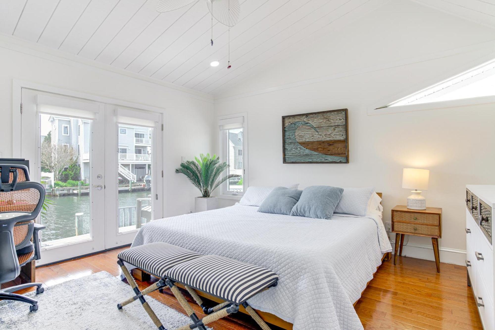 Holiday home Ocean Retreat With Dock, Kayaks Less Than 1 Mi To