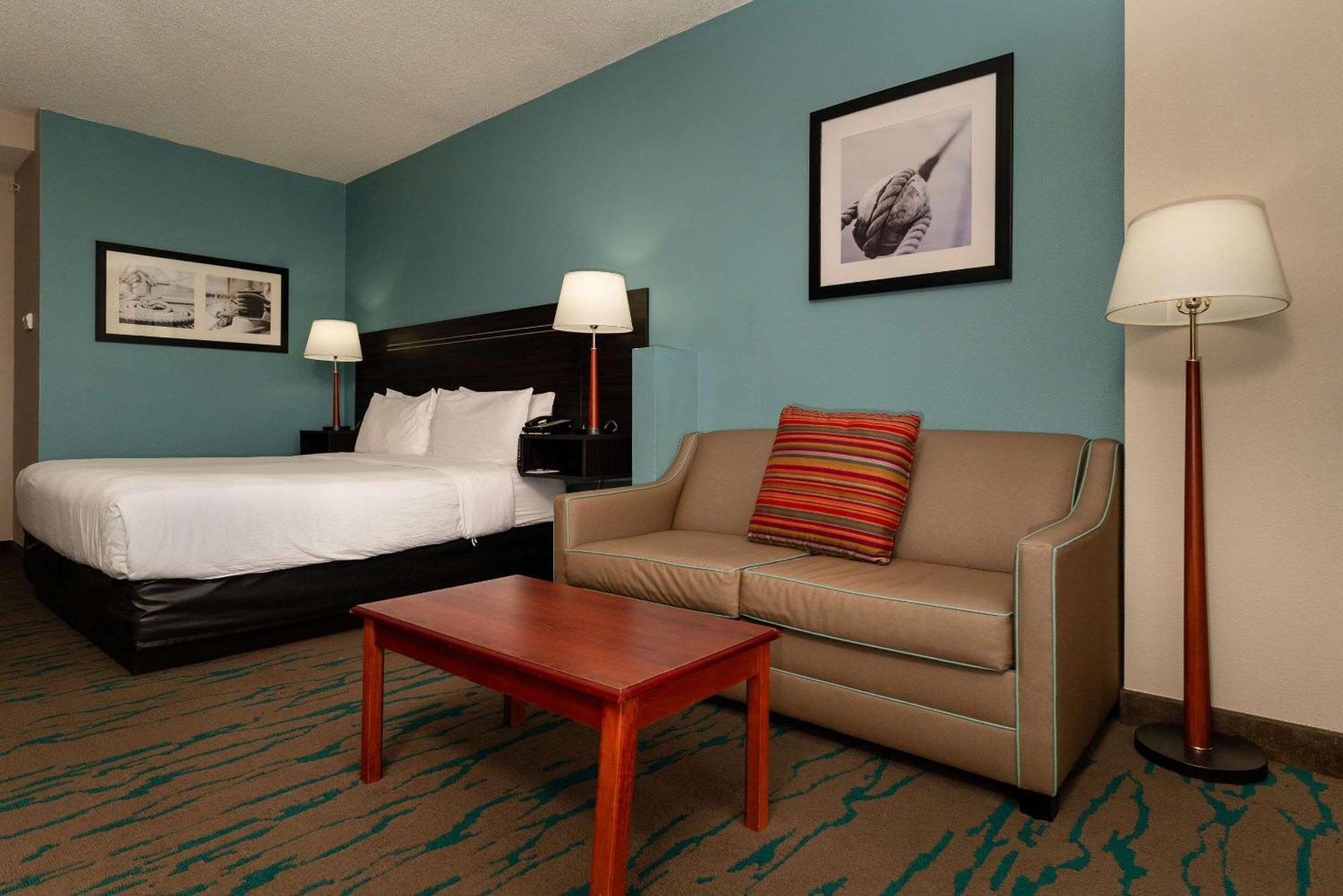 Hotel Gateway & Suites, Ascend Collection