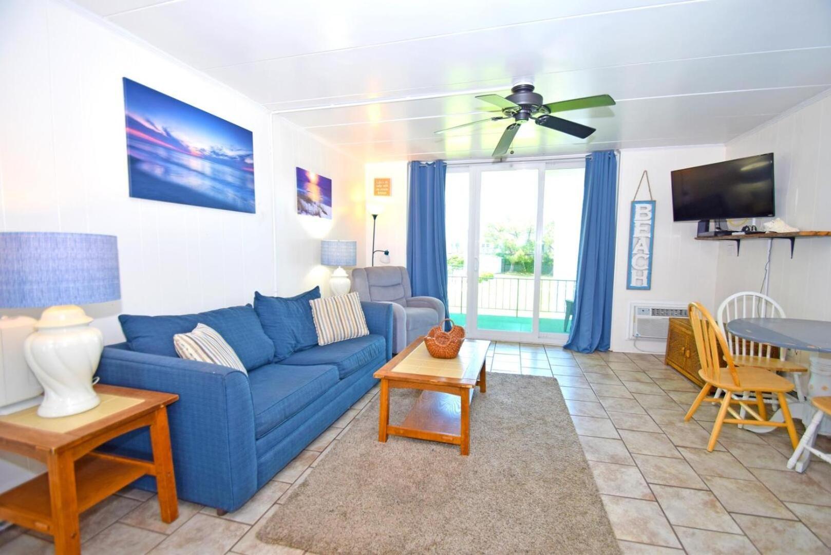 Bay Colony 16 Apartment