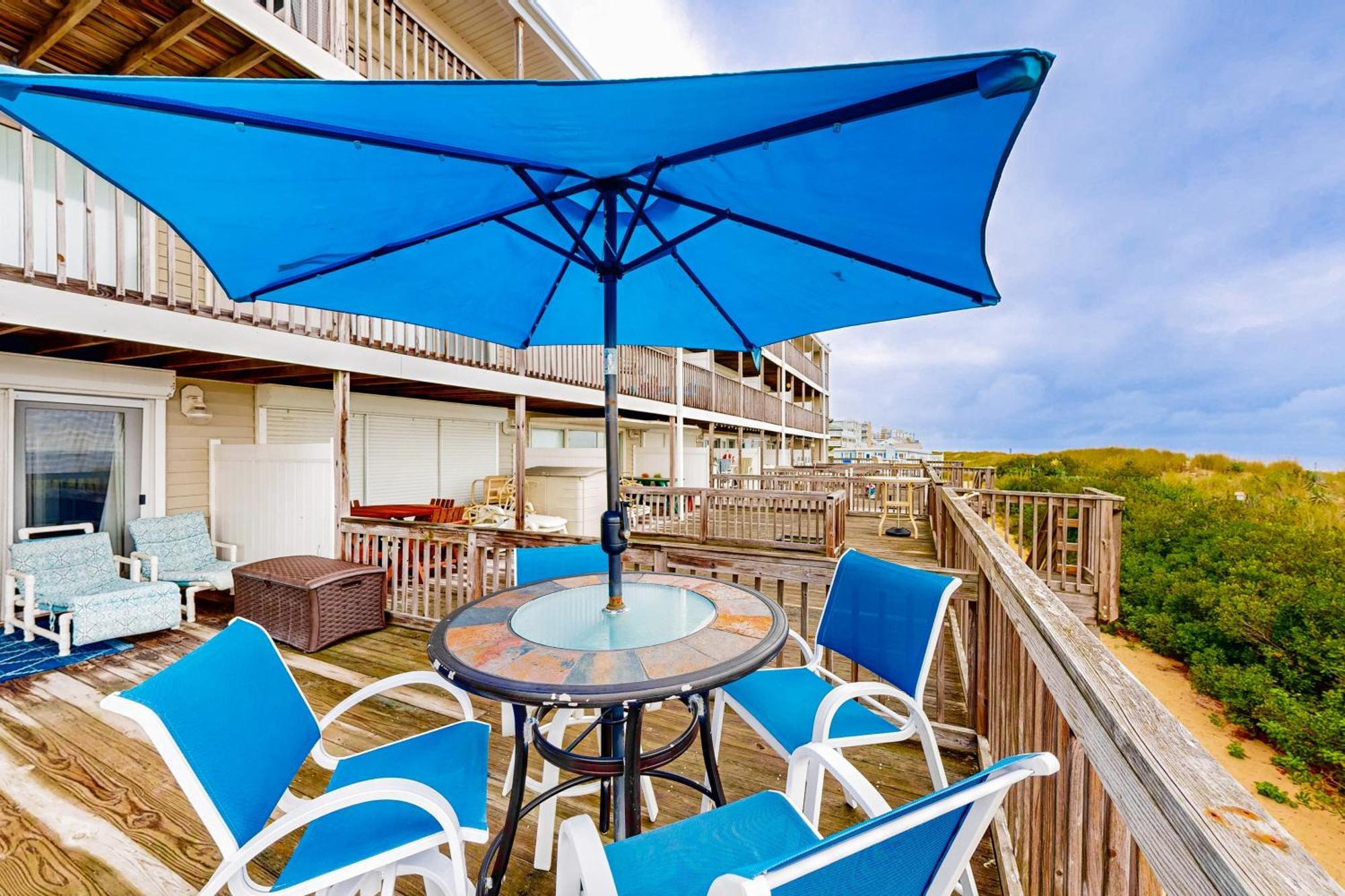 Ocean Oceanfront Apartment *