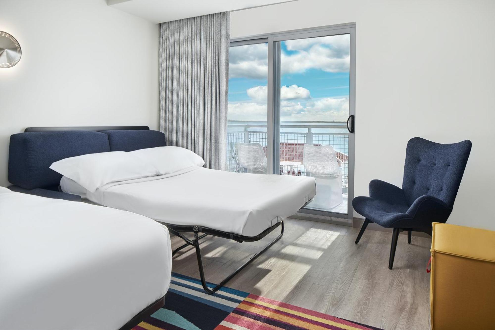 Aloft Ocean 3*