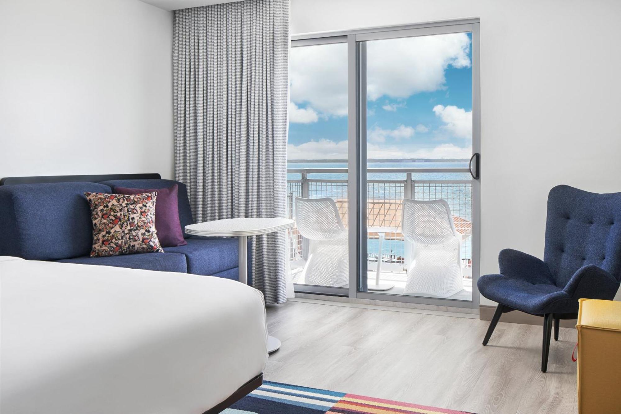 Aloft Ocean Hotel