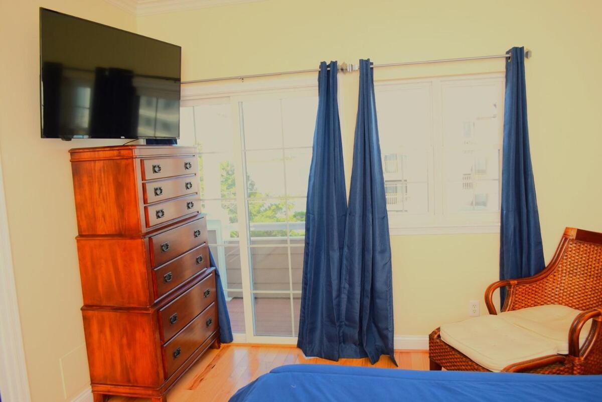 Alexander Mini Mansions 202a Holiday home Ocean City