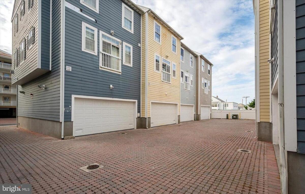 Alexander Mini Mansions 202a Holiday home *