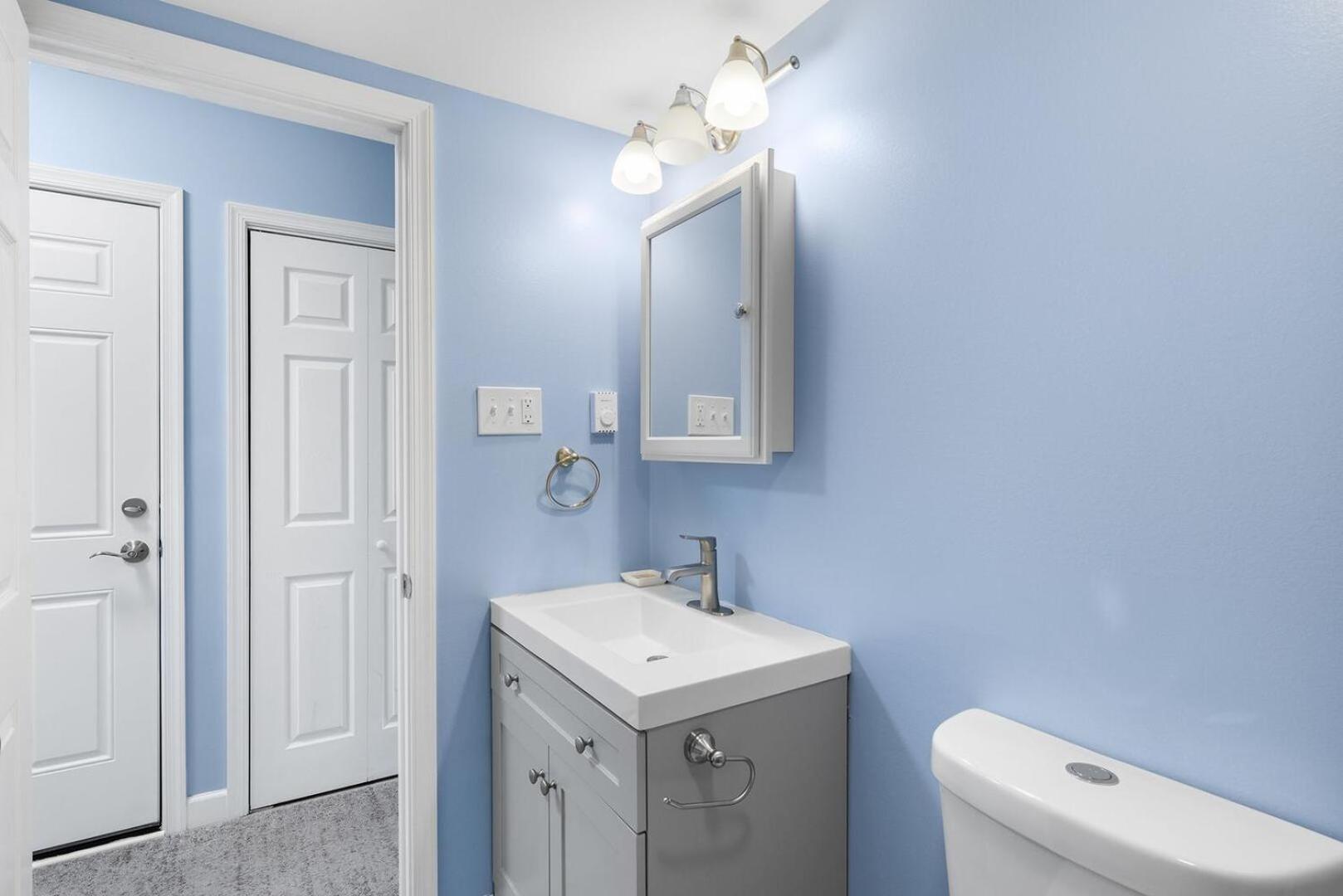 322 Sunset Drive Apartment