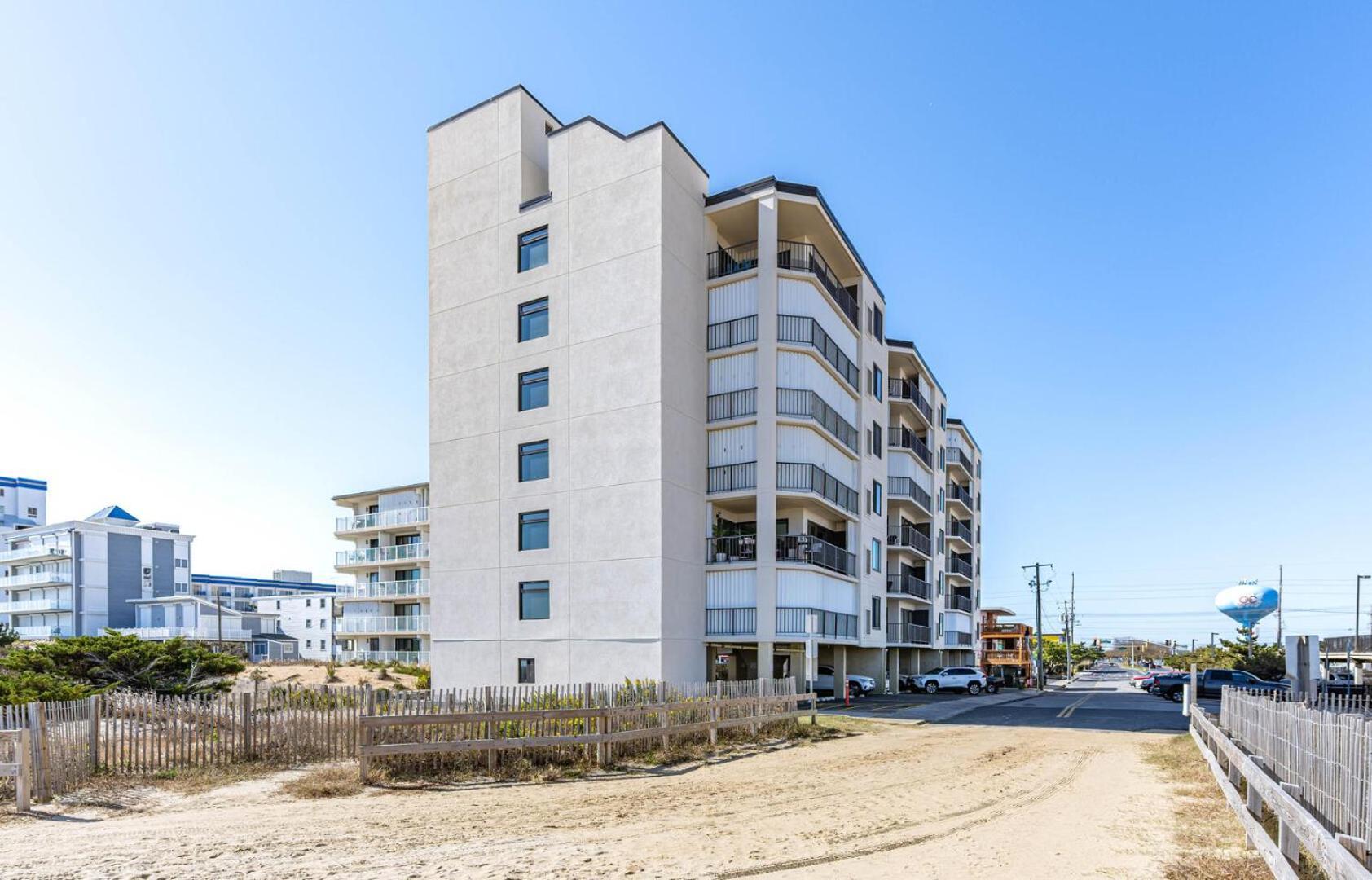 New Pheonix Atlantic Apartment *