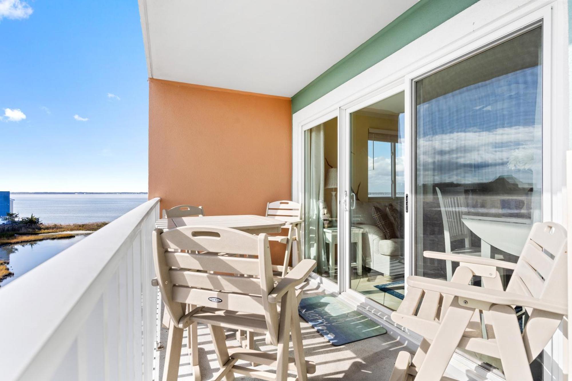 Convention Center Bay Front 2 Bedroom