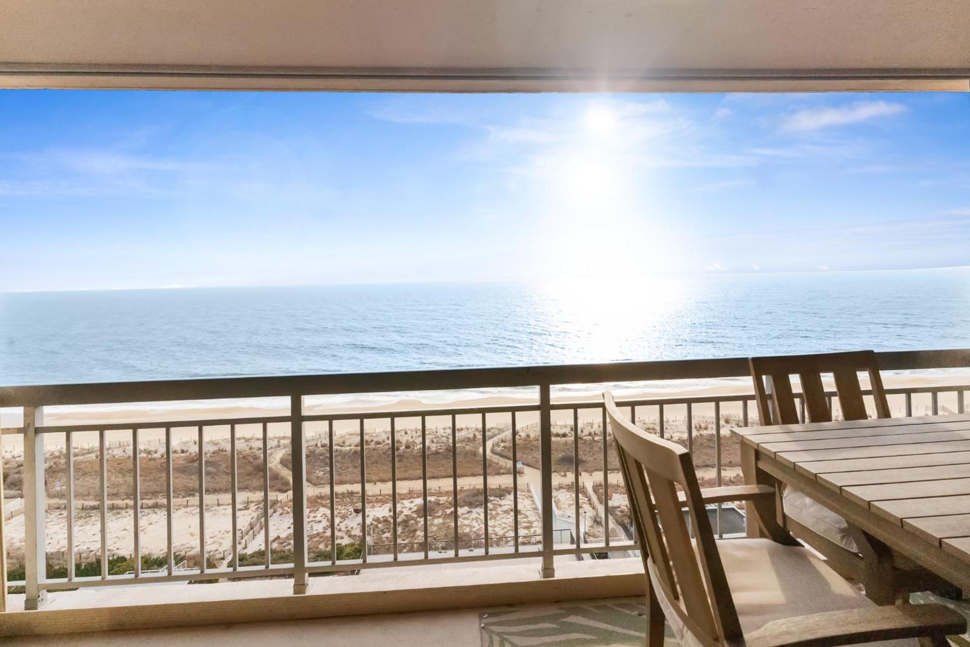 Direct Oceanfront 2-bedroom At Fountainhead Stunning Views In North Ocean Holiday home *