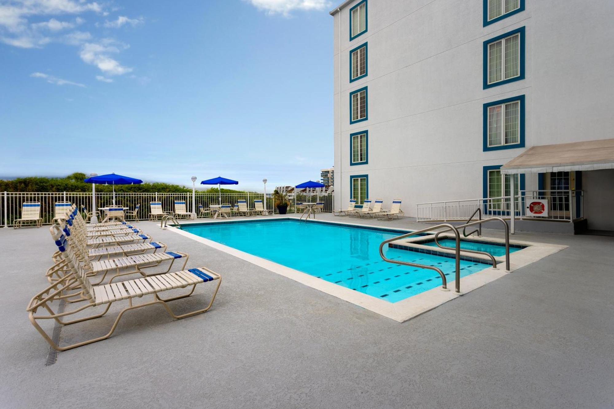 Hotel Coconut Malorie Hotel, Ascend Collection 3*