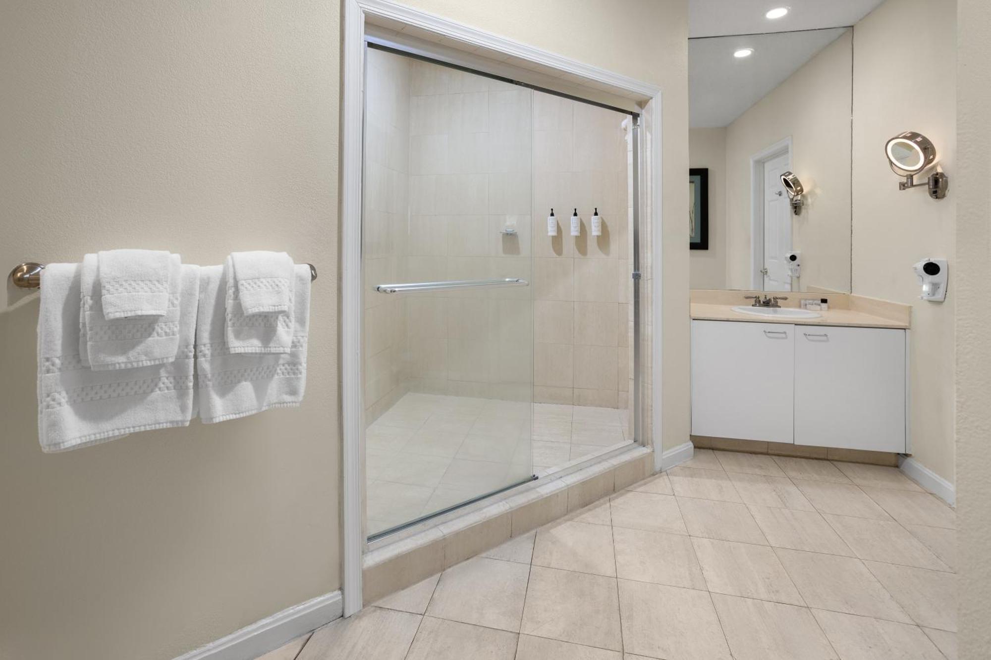 Hotel Coconut Malorie Hotel, Ascend Collection