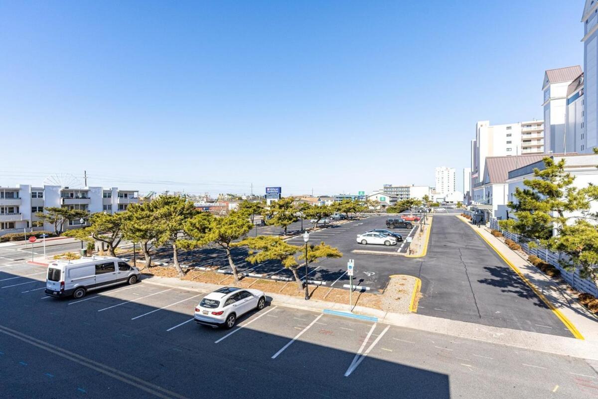 Waldorf 8 - Waveside Ocean City