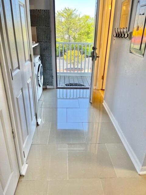 Apartment 300 Robin Dr Walking Distance To