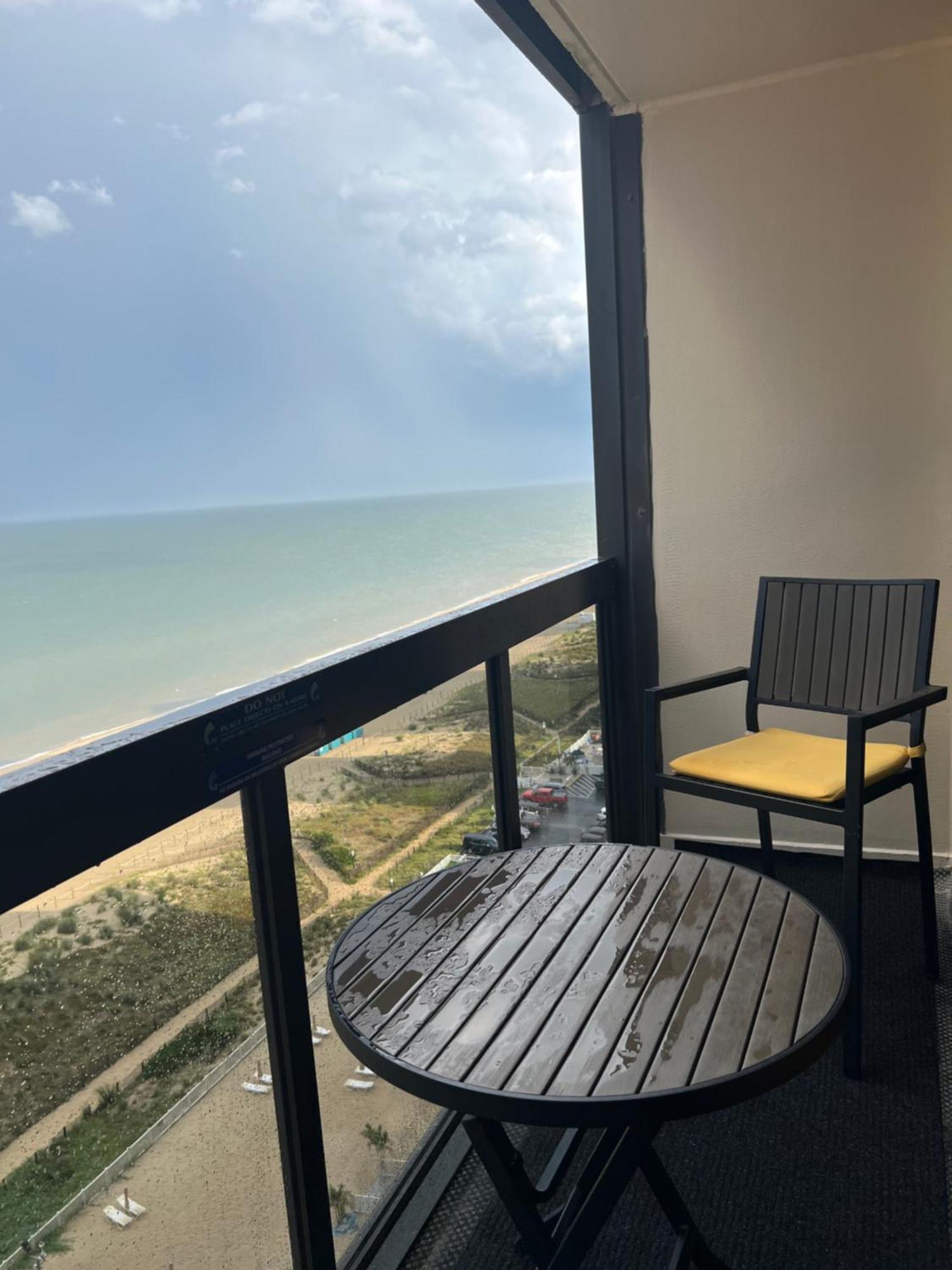 Oceanfront Studio At Golden Sands Perfect Beach Getaway In North Ocean City Ocean City