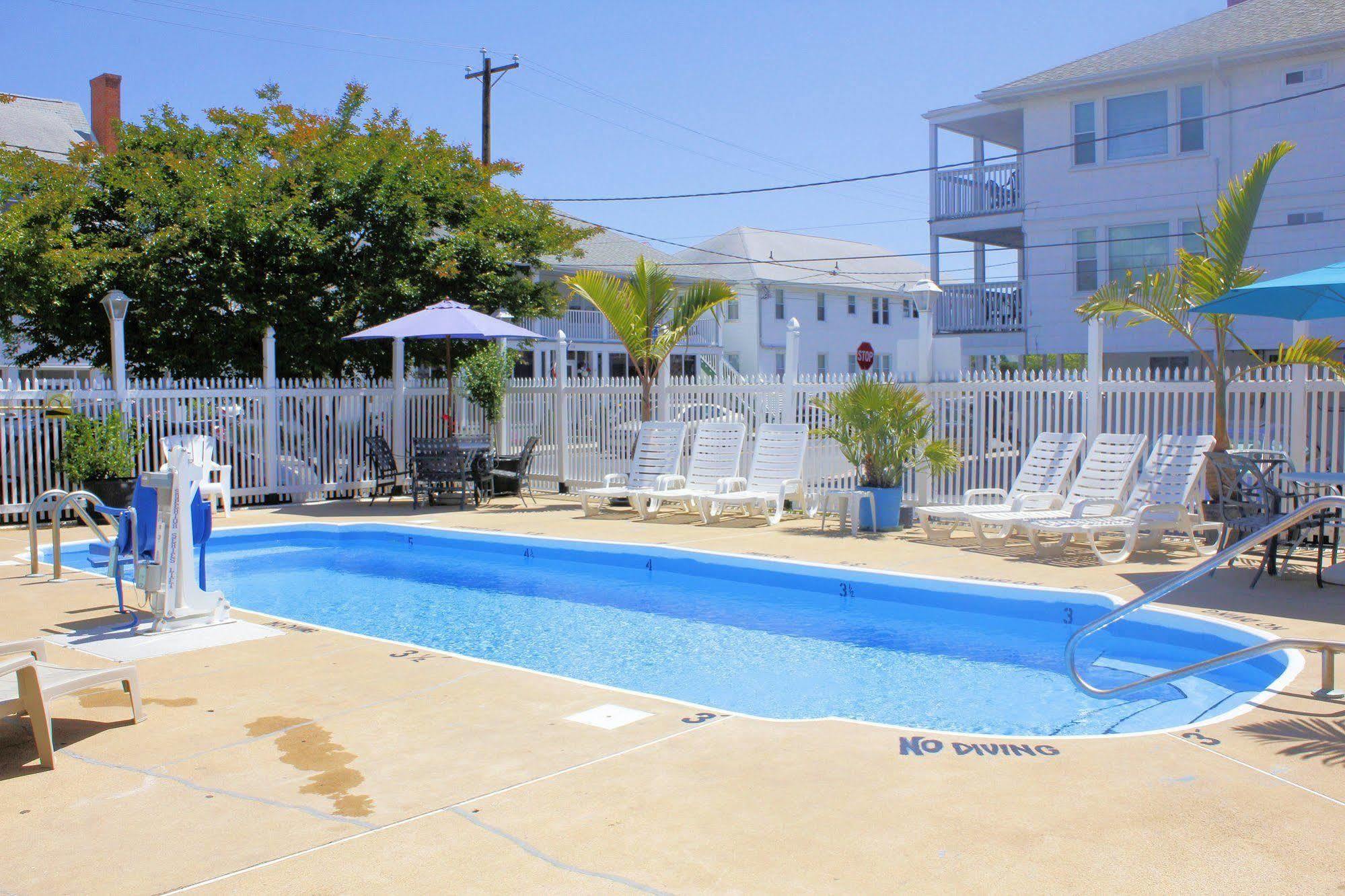 The Burgundy Inn Hotel And Apartments 2* Ocean City